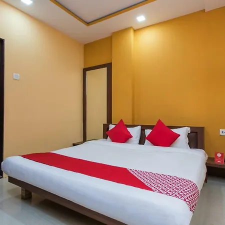 Oyo 17161 Mahalaxmi Hotel Ujjain